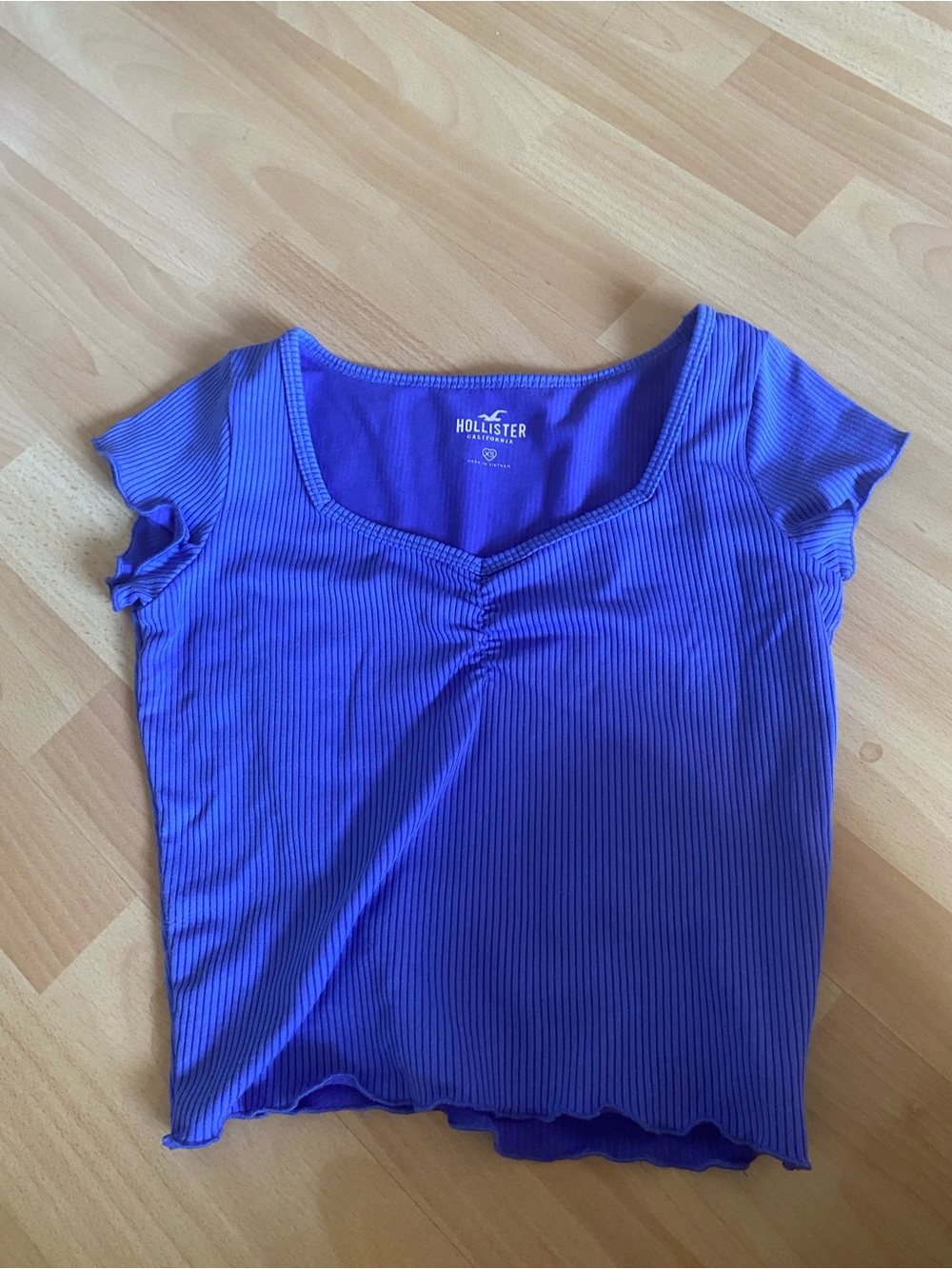Hollister Bright Purple  Sweetheart-Neck Crop Top in Violet